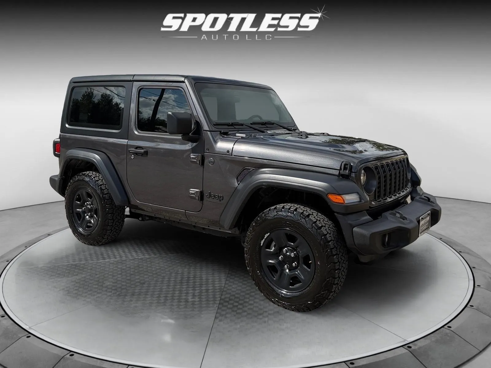 Jeep Wrangler photo 9