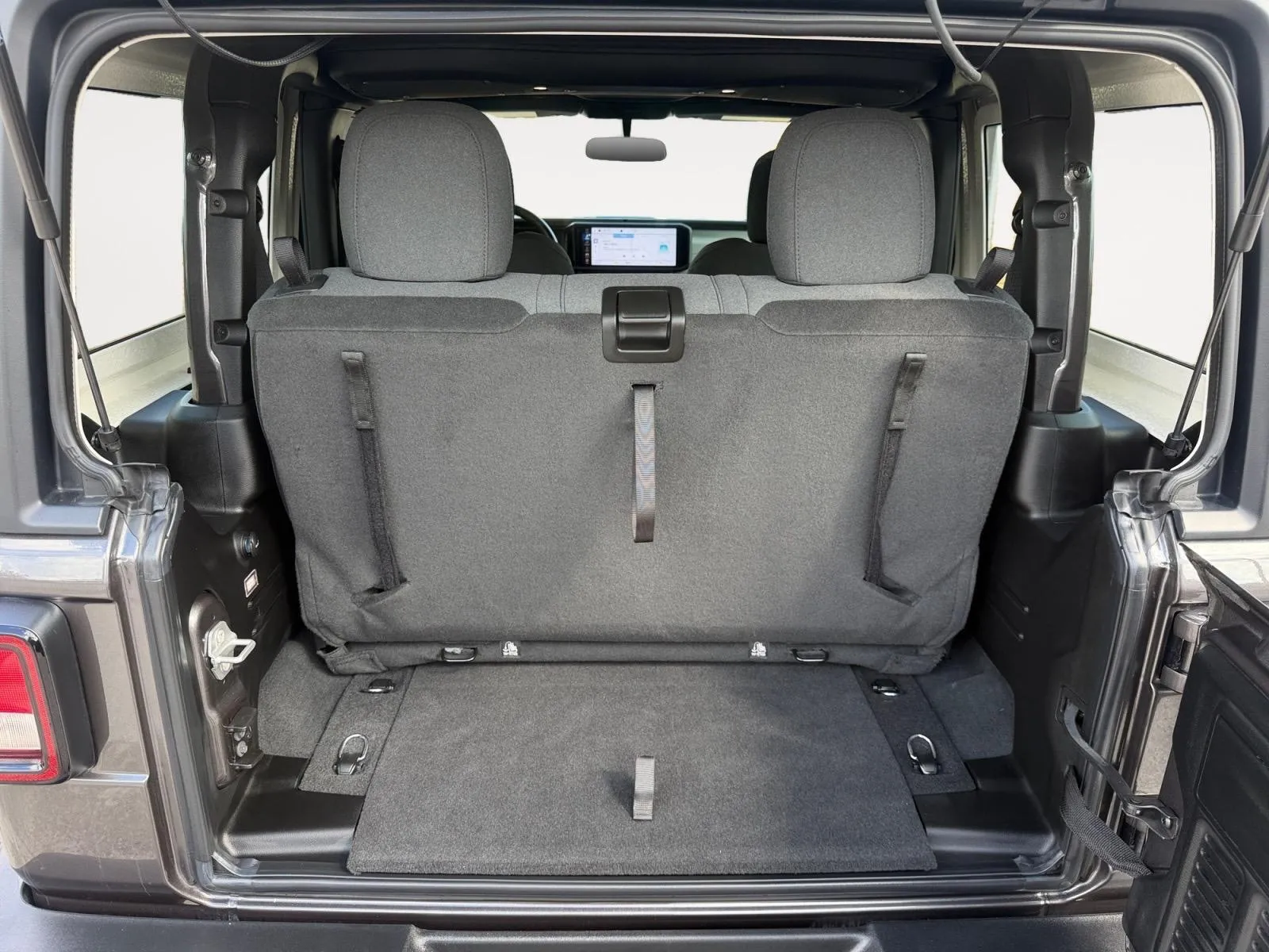 Jeep Wrangler photo 28