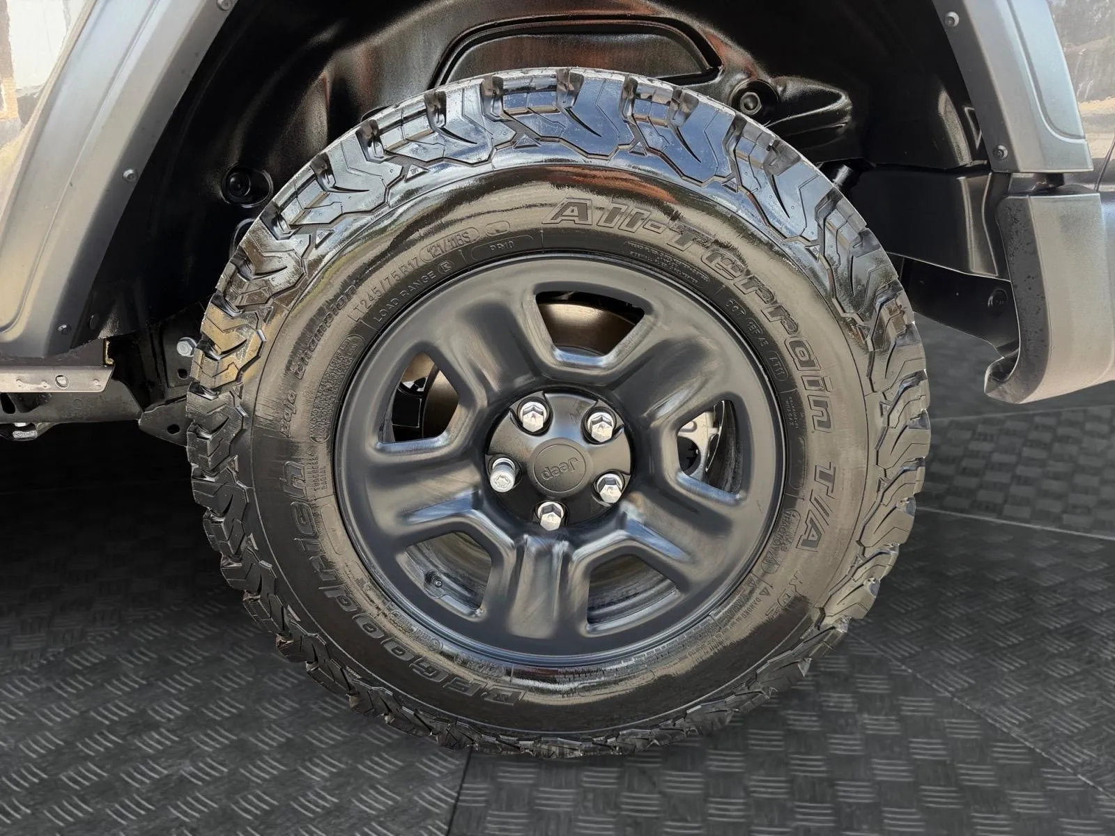 Jeep Wrangler photo 15