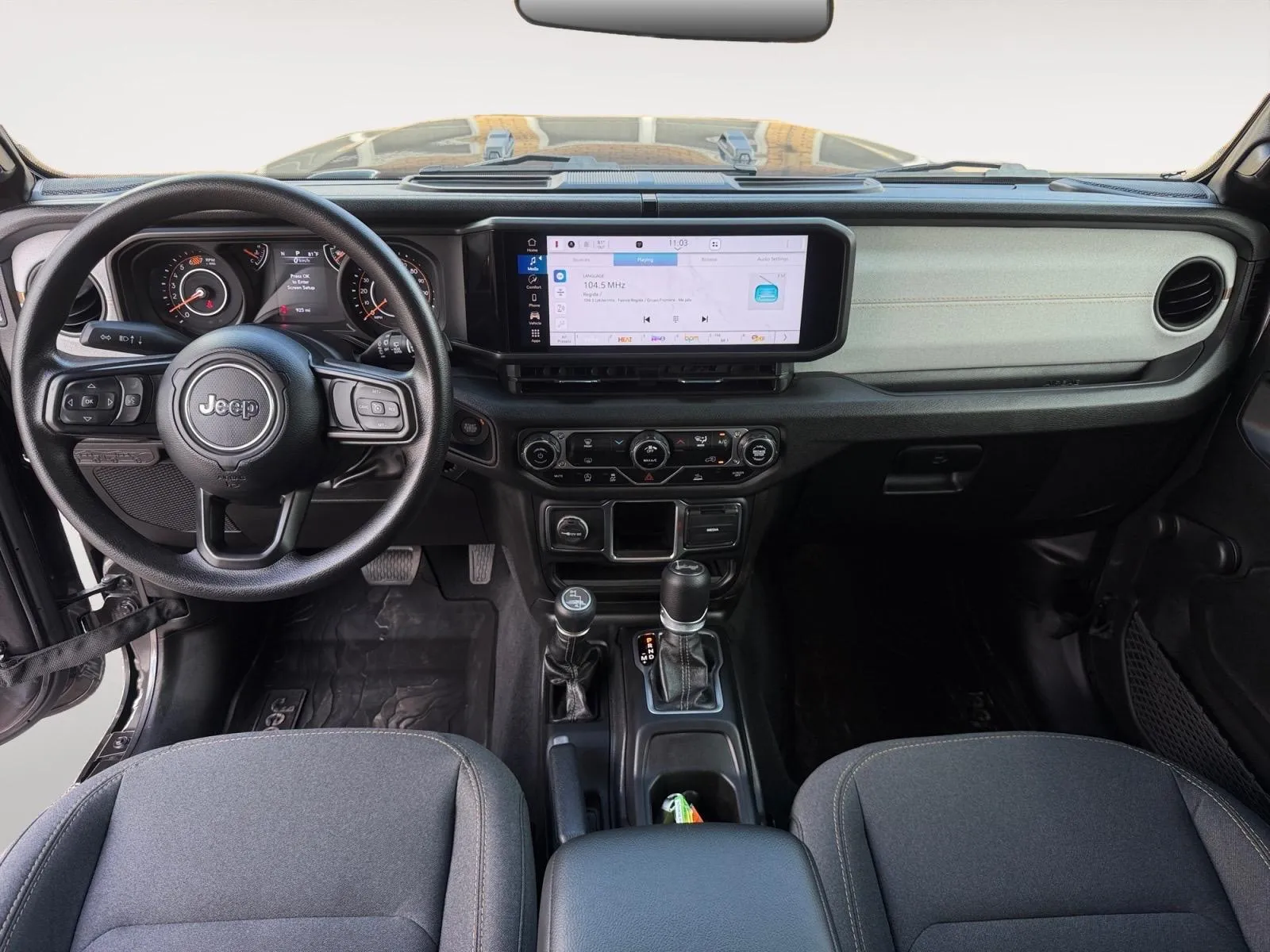 Jeep Wrangler photo 20