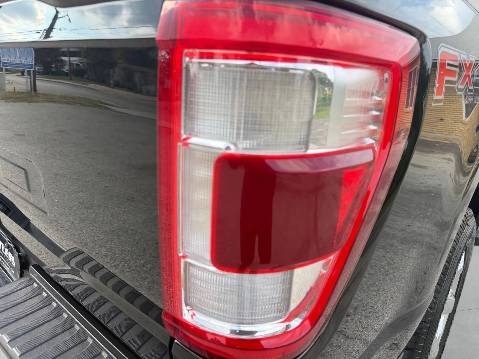 Ford F-150 photo 12