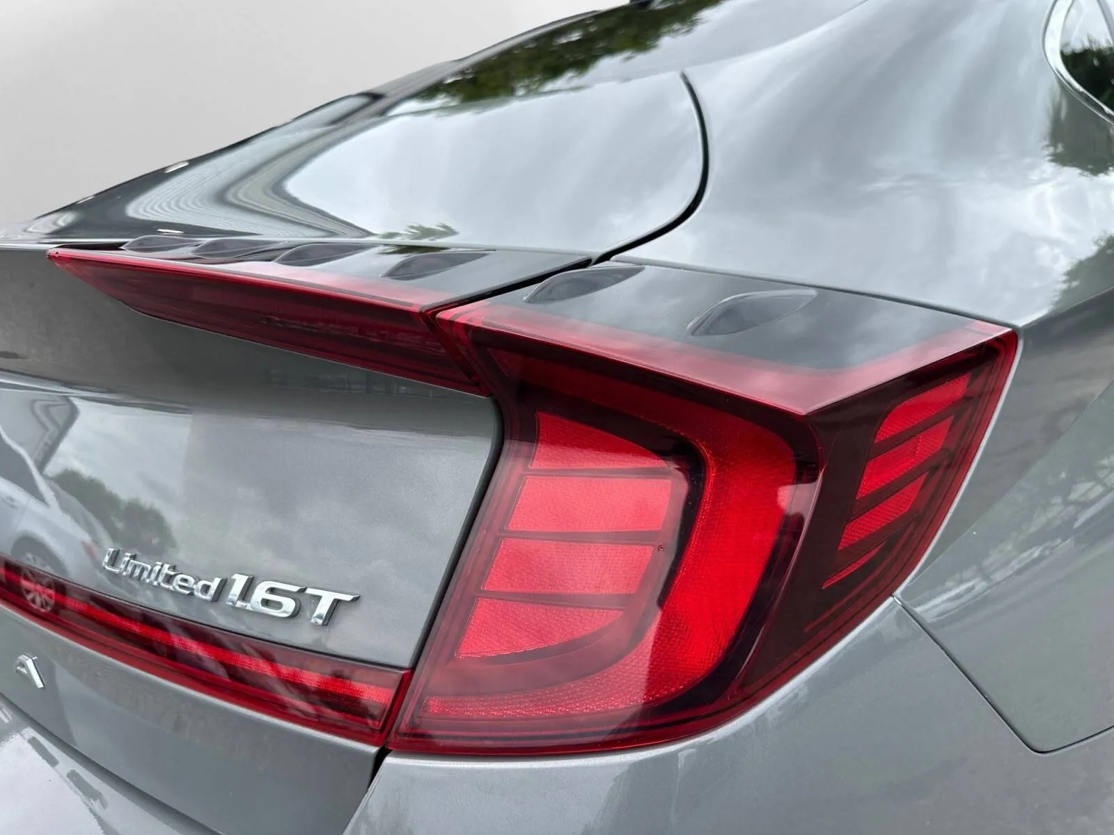 Hyundai Sonata photo 13