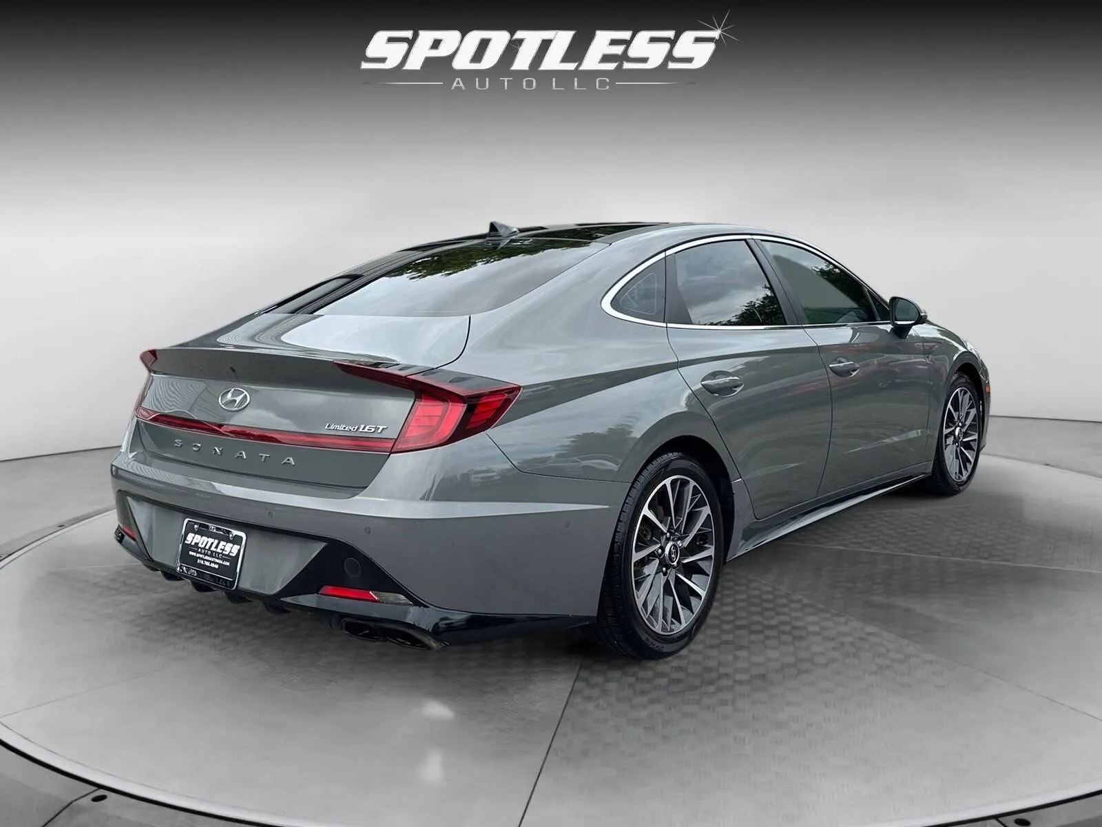 Hyundai Sonata photo 7