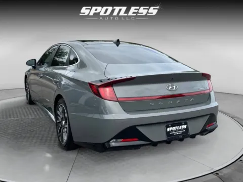 More photos of 2022 Hyundai SONATA Limited at Spotless Auto I-10, TX