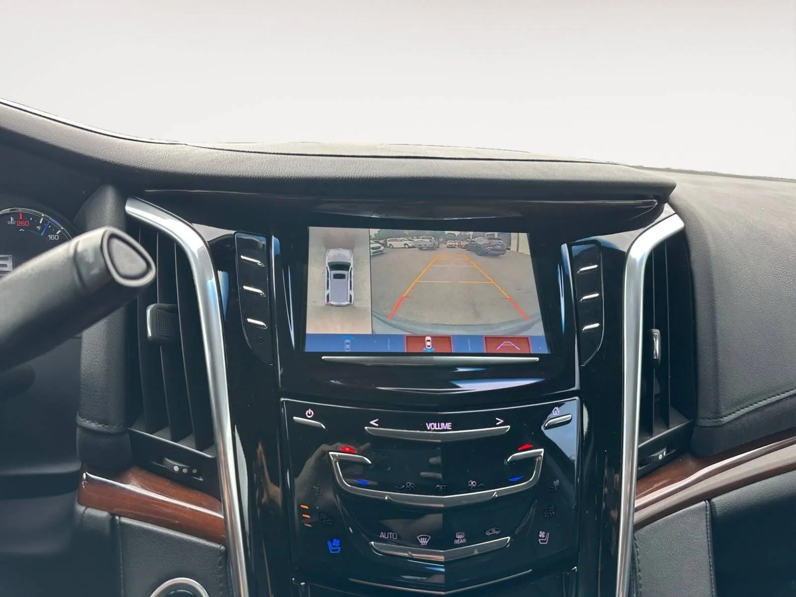 Cadillac Escalade photo 28