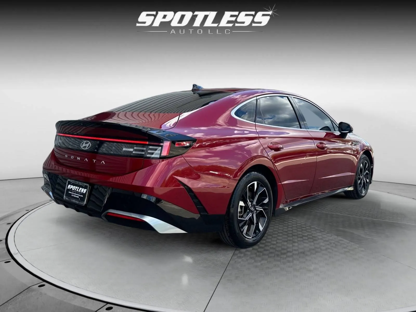 Hyundai Sonata photo 7