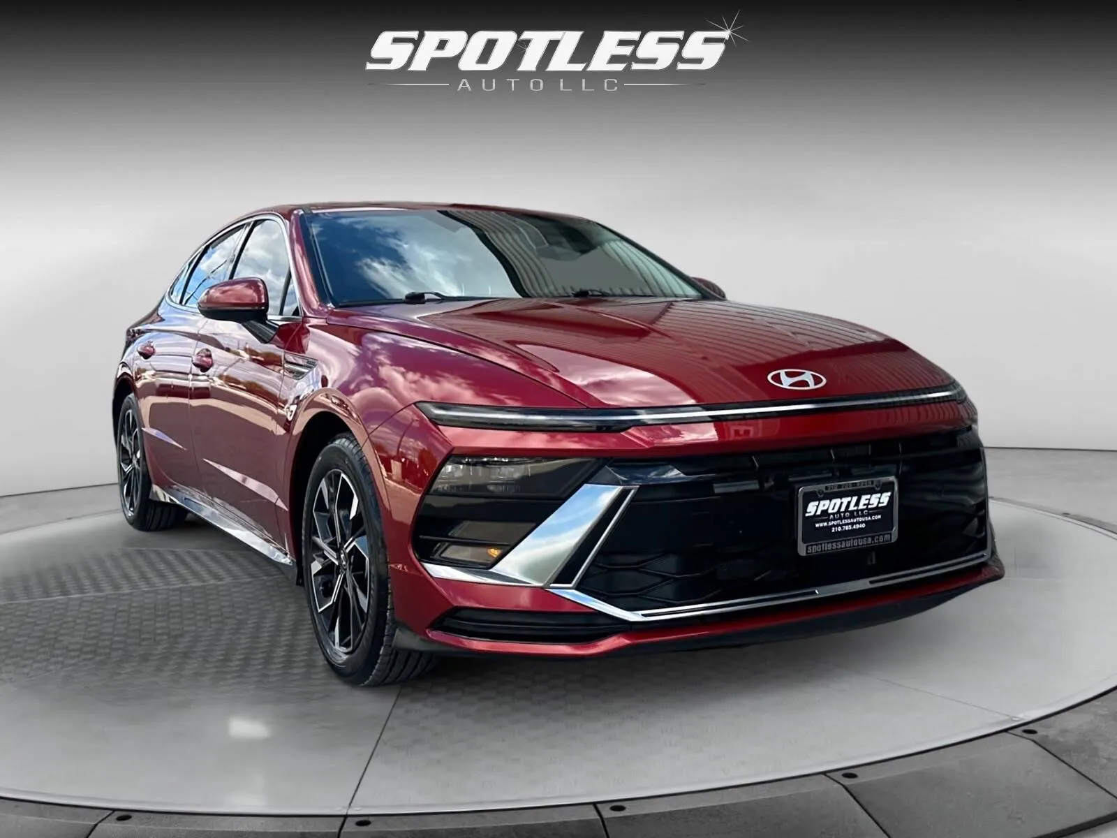 Hyundai Sonata photo 11