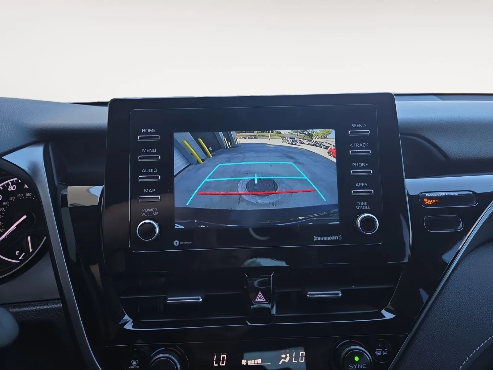 Toyota Camry photo 26