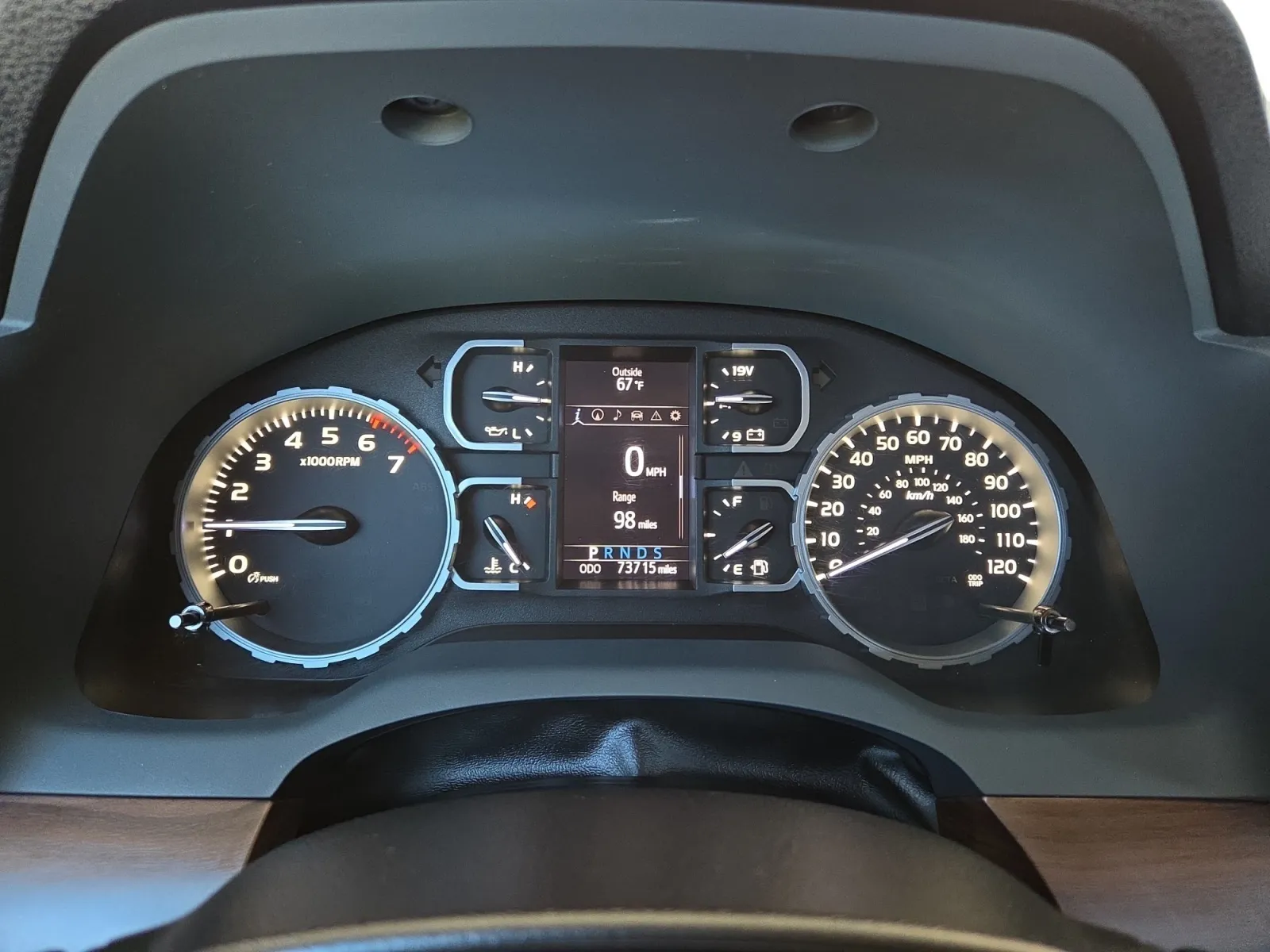 Toyota Tundra photo 18