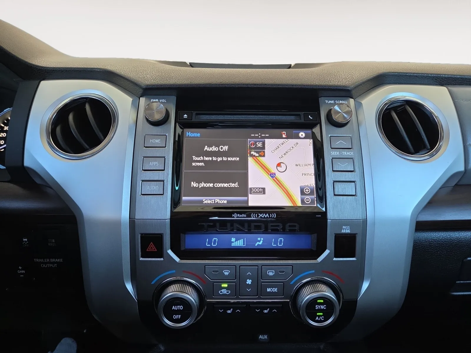 Toyota Tundra photo 25