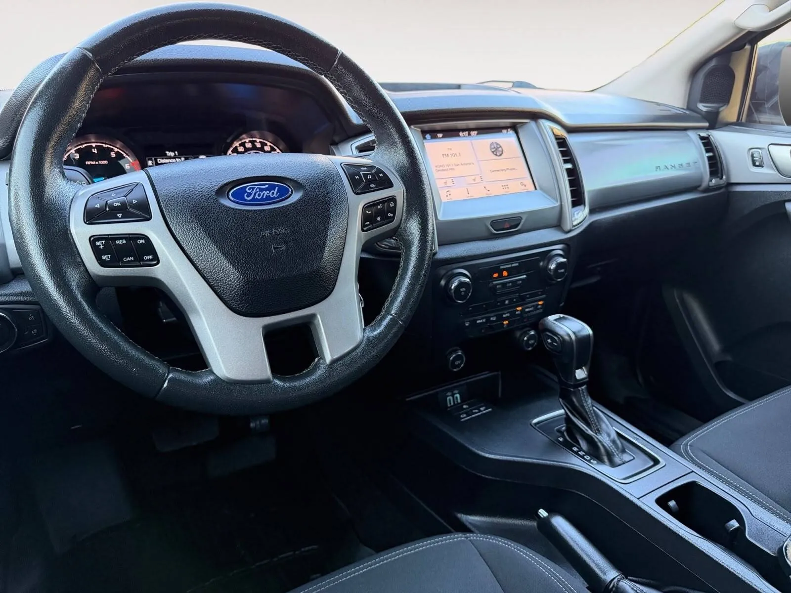 Ford Ranger photo 21