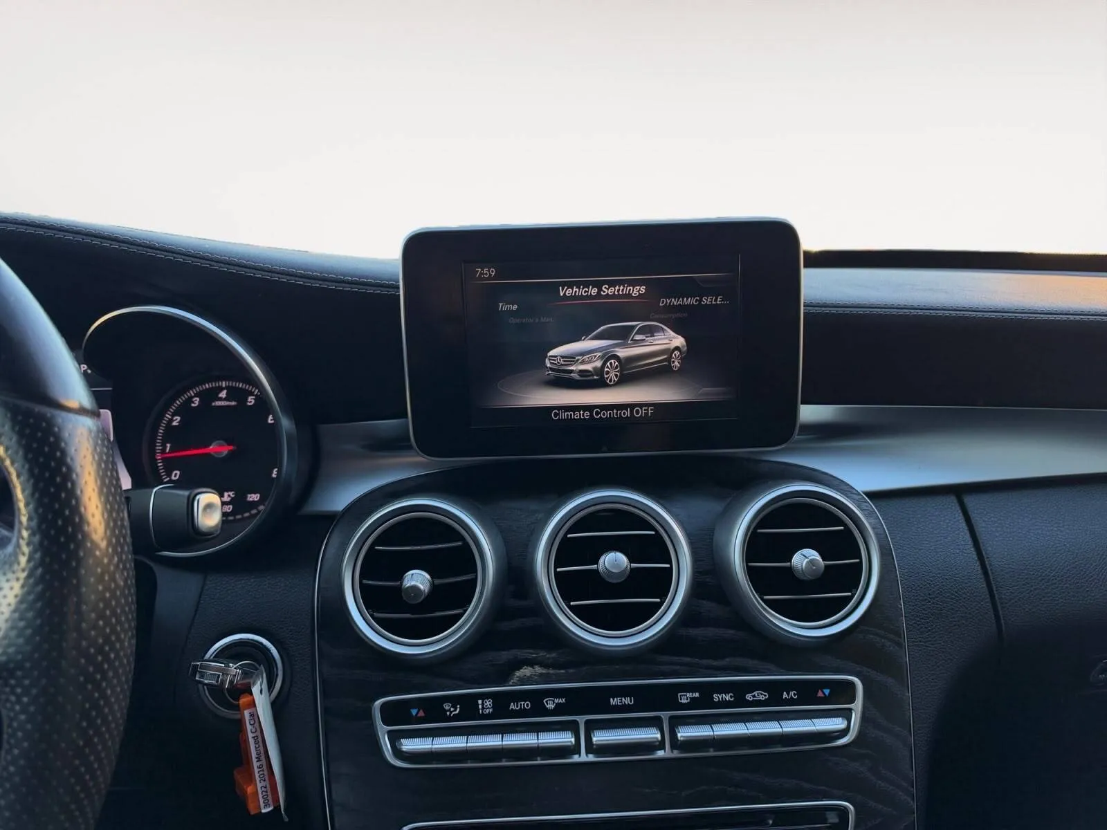 Mercedes-Benz C-Class photo 27