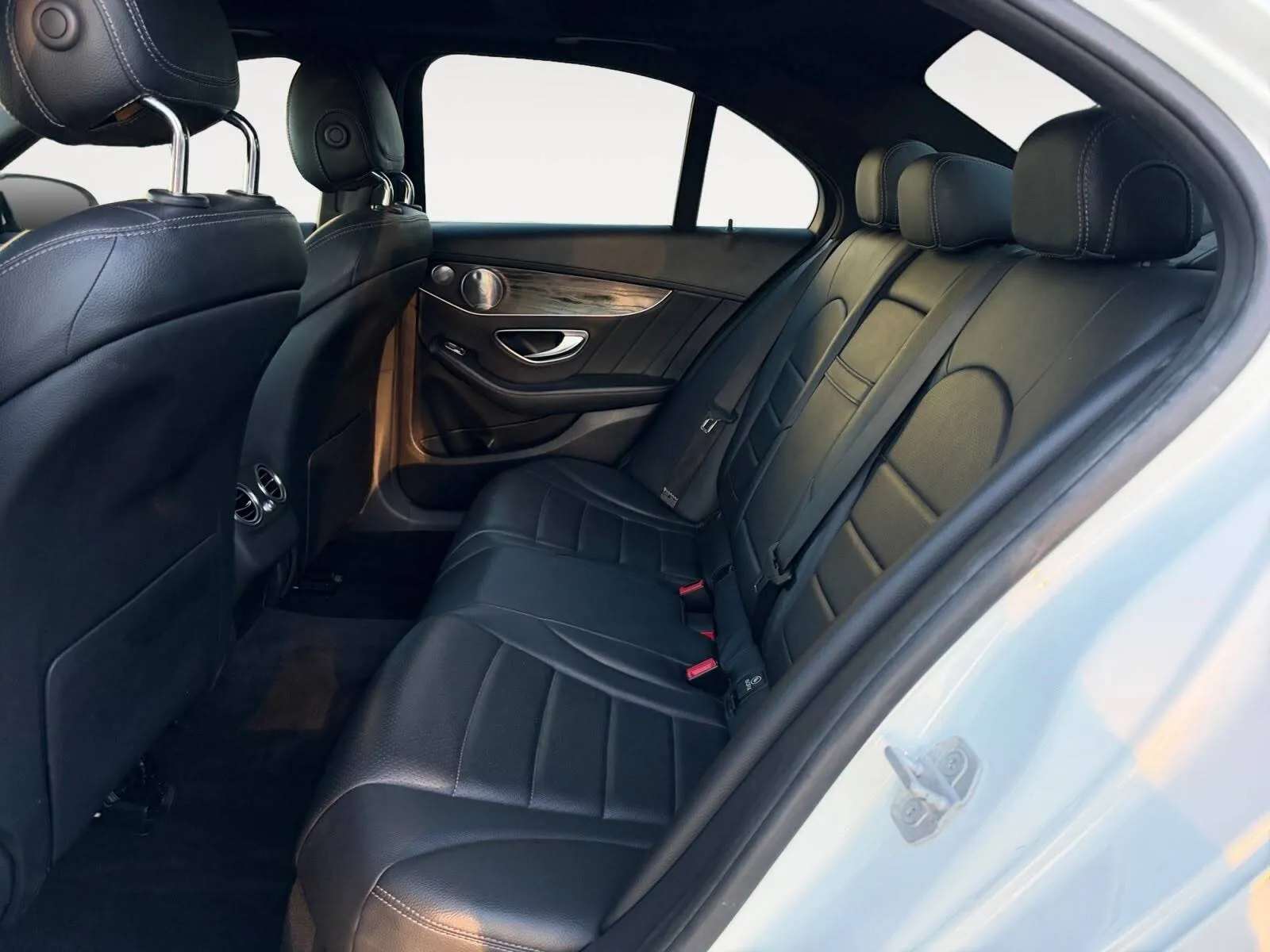 Mercedes-Benz C-Class photo 22