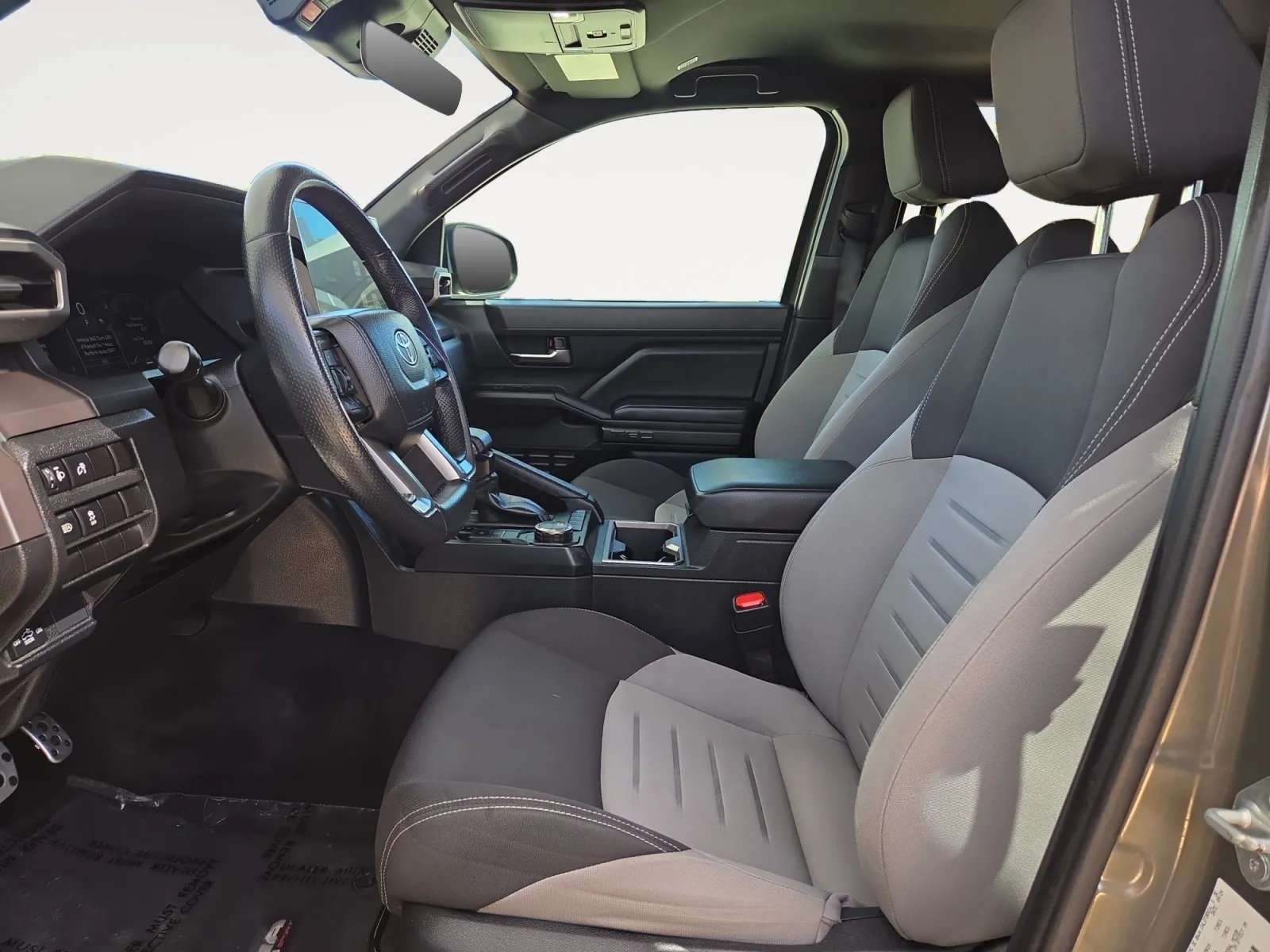 Toyota Tacoma photo 19