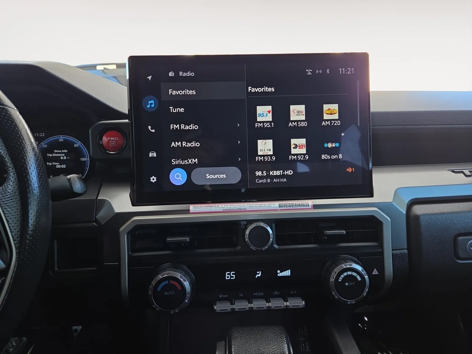 Toyota Tacoma photo 26