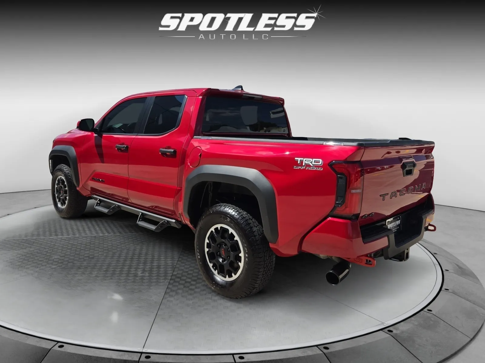Toyota Tacoma photo 5