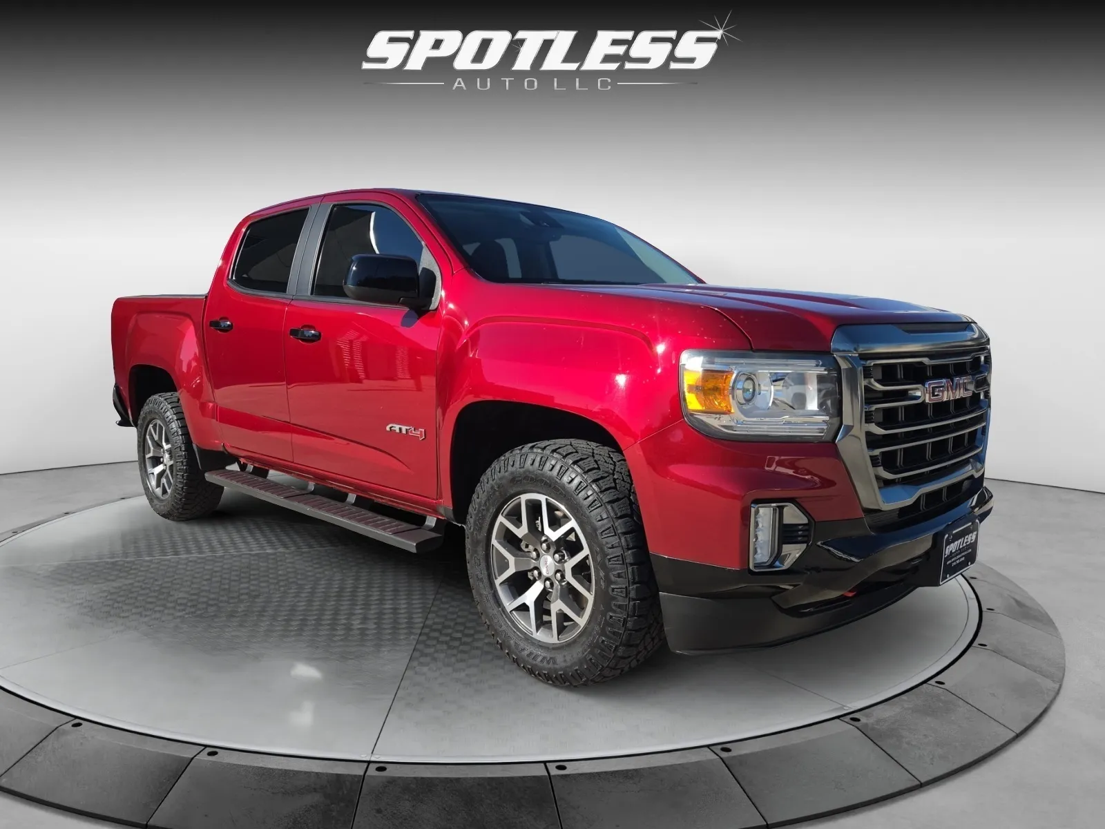 GMC Canyon photo 11