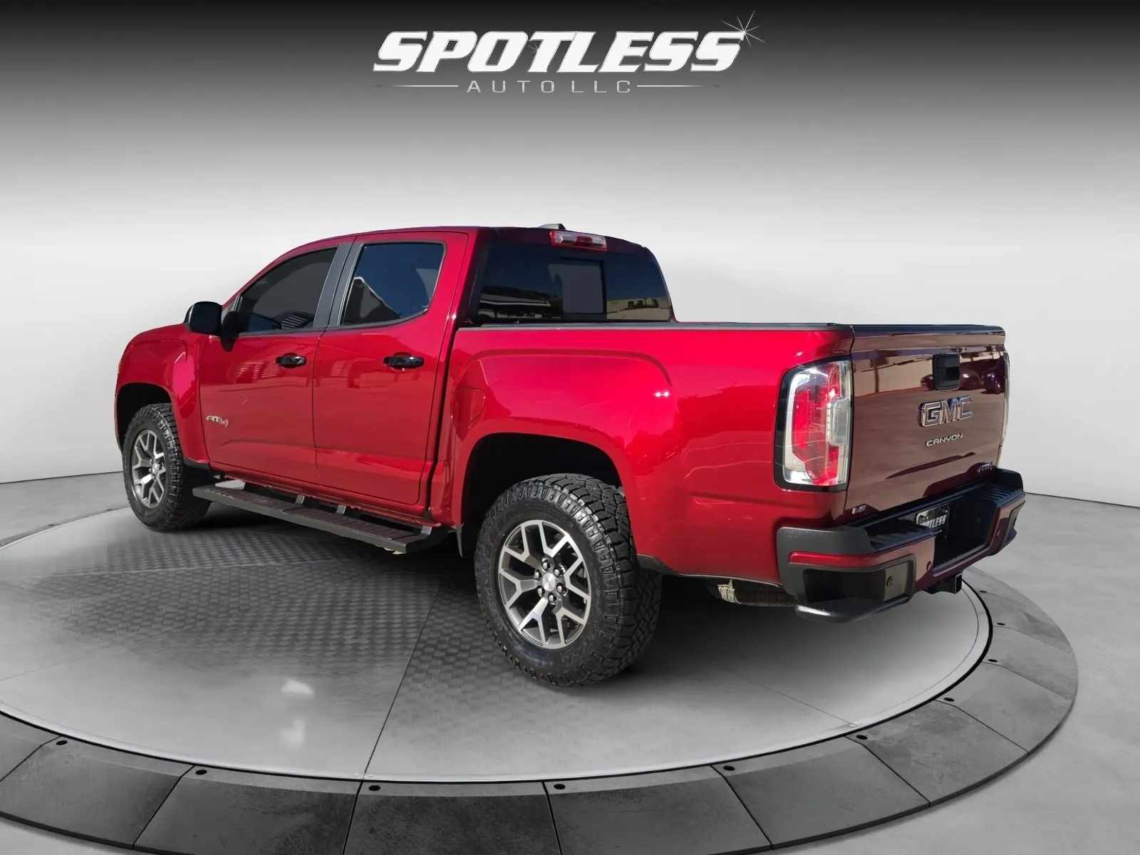 GMC Canyon photo 5