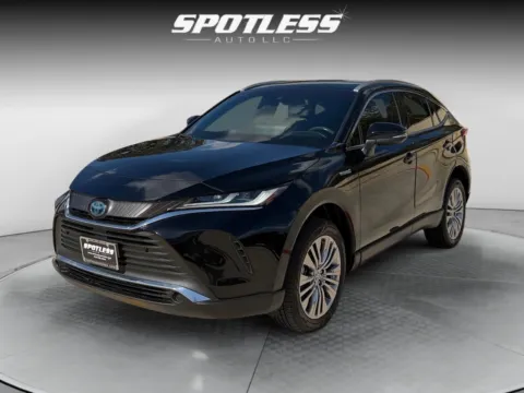 Black 2021 Toyota Venza XLE for sale in San Antonio, TX