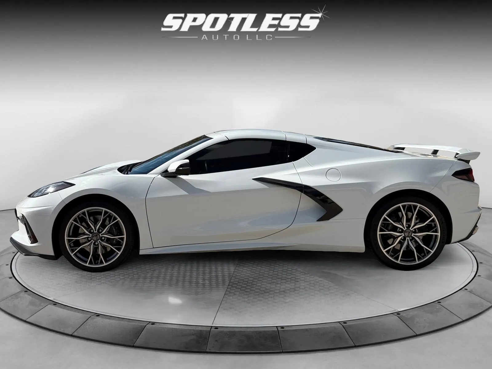 Chevrolet Corvette photo 4