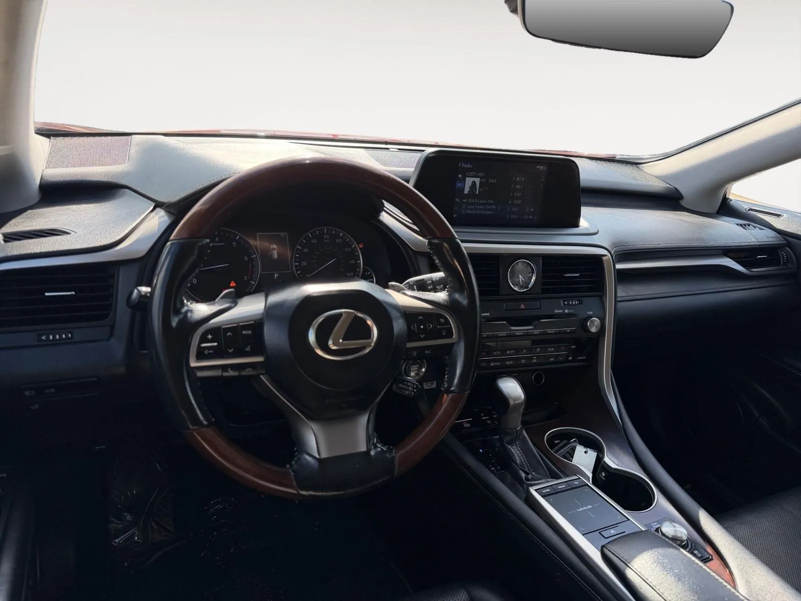 Lexus RX photo 20