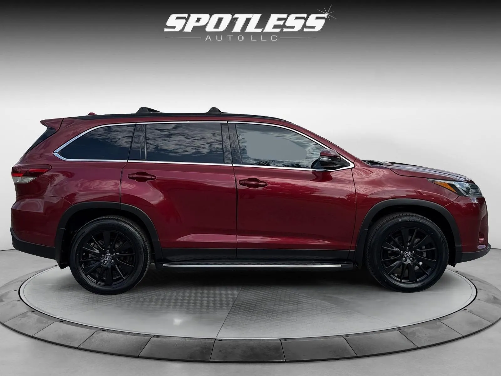 Toyota Highlander photo 8