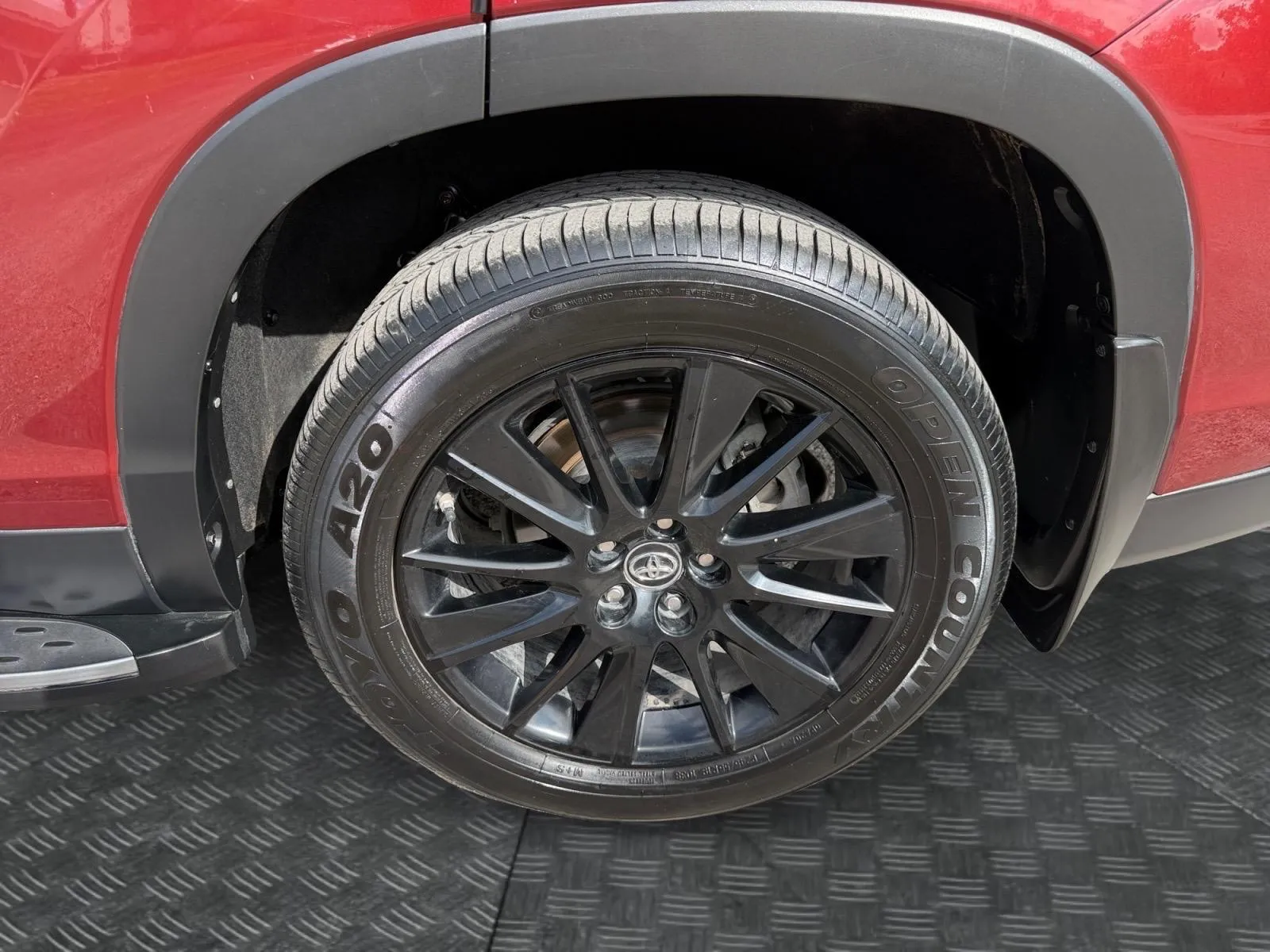 Toyota Highlander photo 14