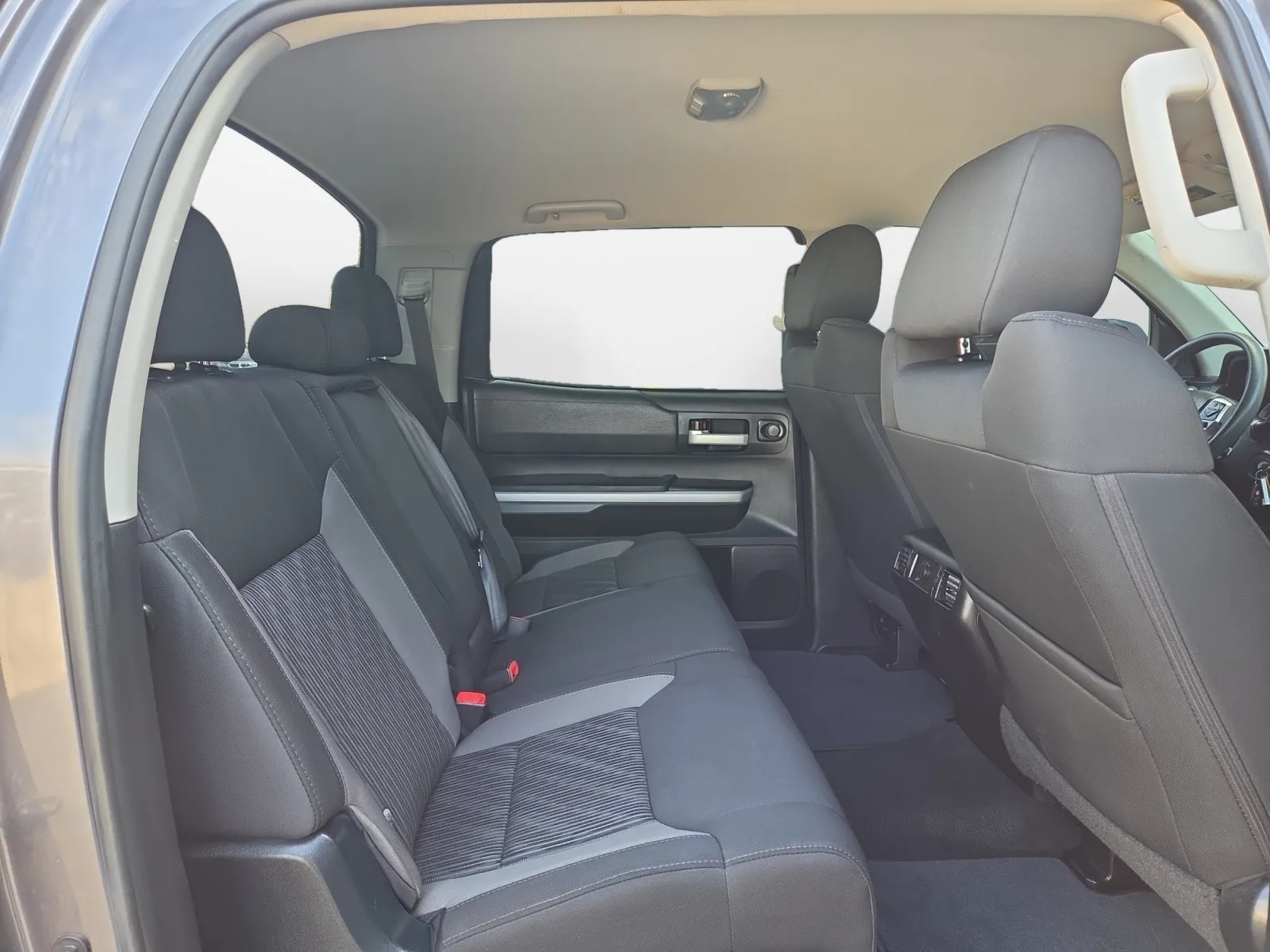 Toyota Tundra photo 23