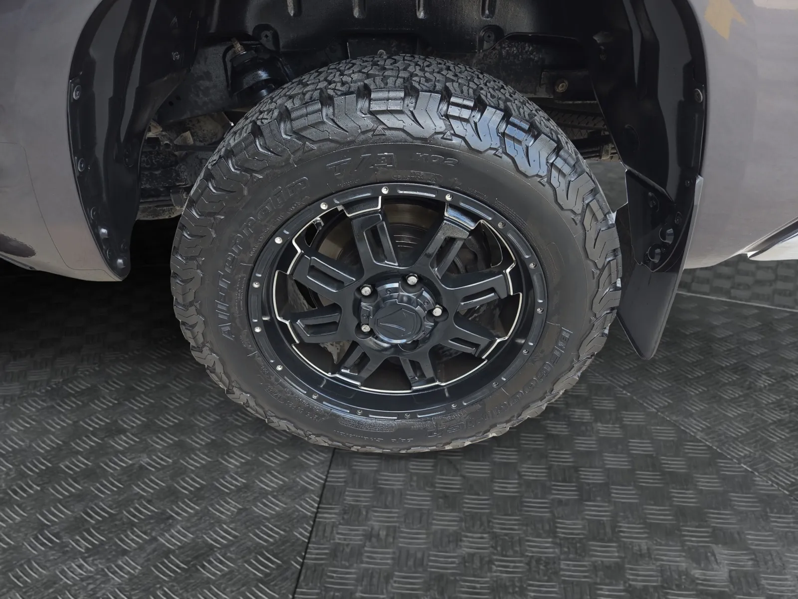 Toyota Tundra photo 14