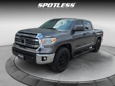 Gray 2016 Toyota Tundra SR5 for sale in San Antonio, TX
