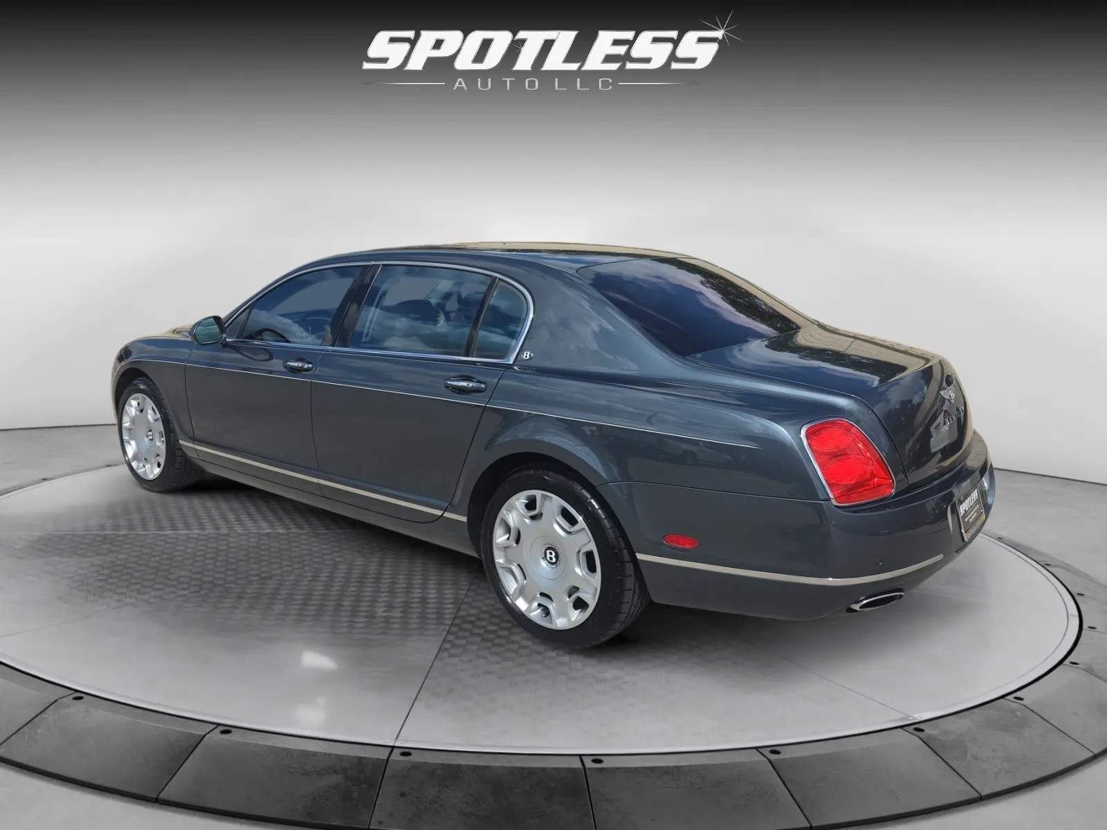 Bentley Continental photo 5