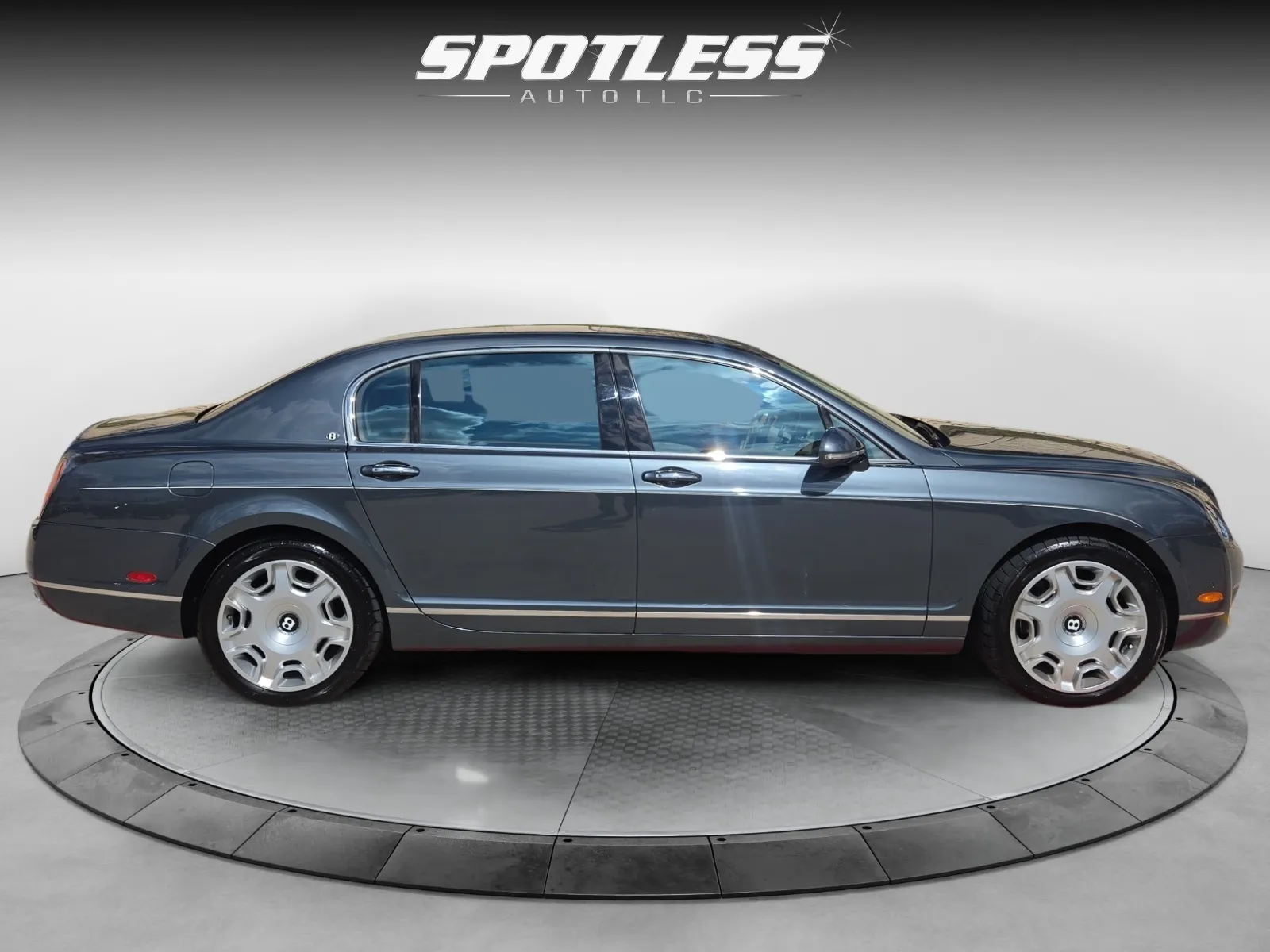 Bentley Continental photo 8