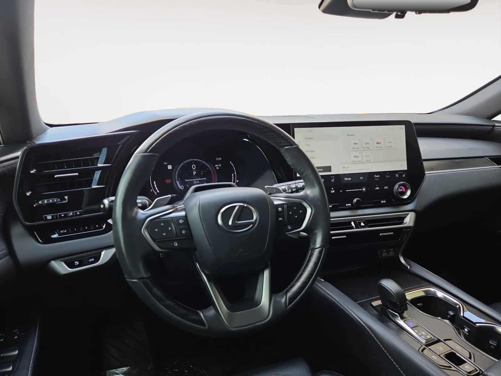 Lexus RX photo 21