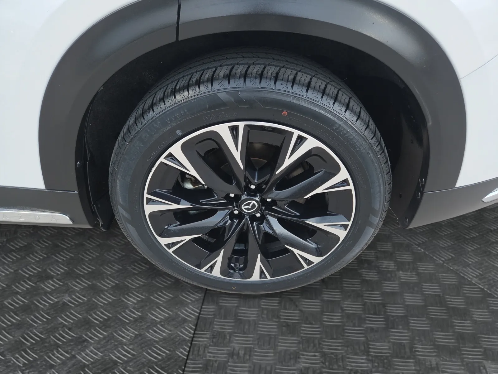 Mazda CX-90 photo 14