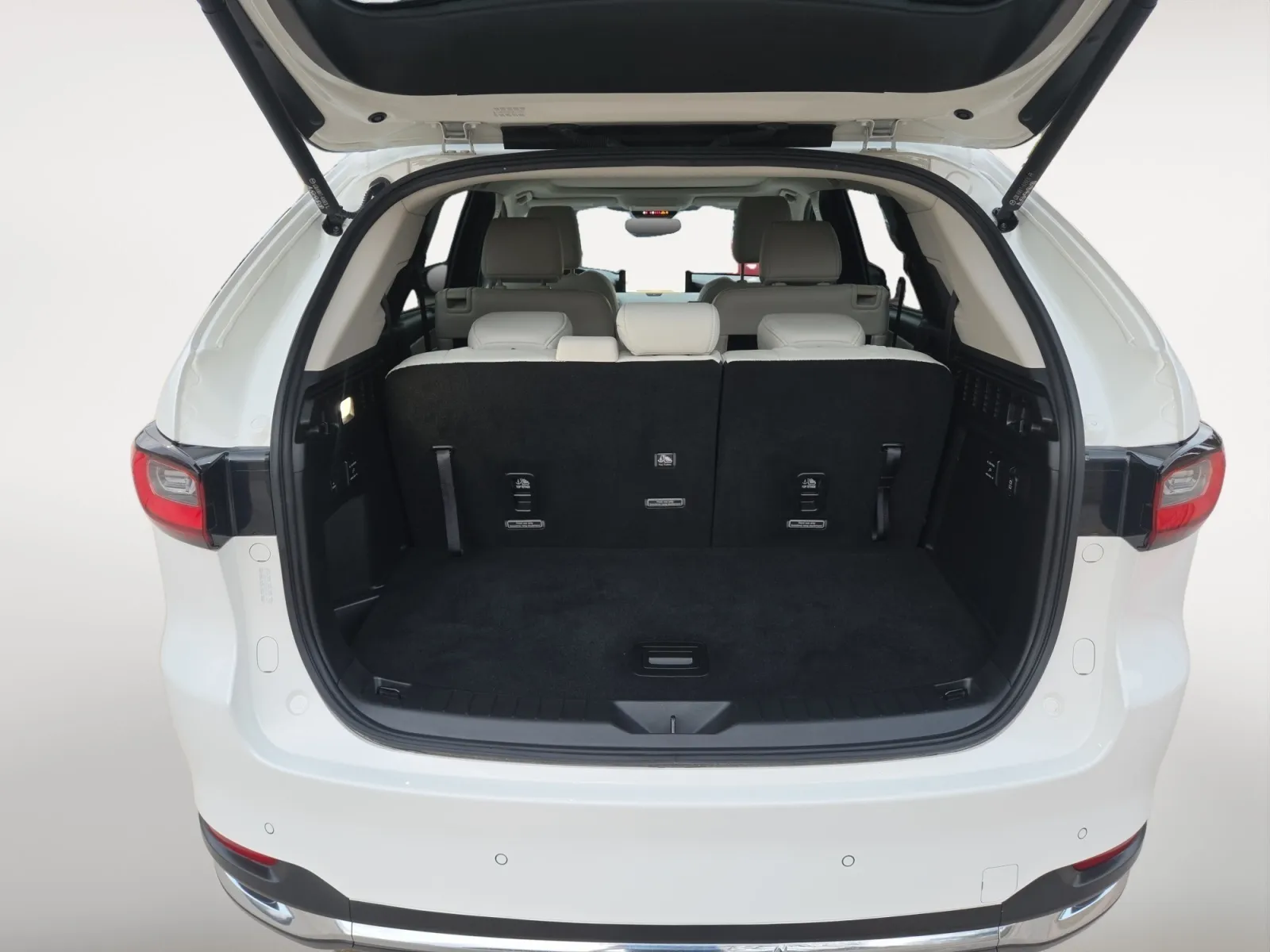 Mazda CX-90 photo 29