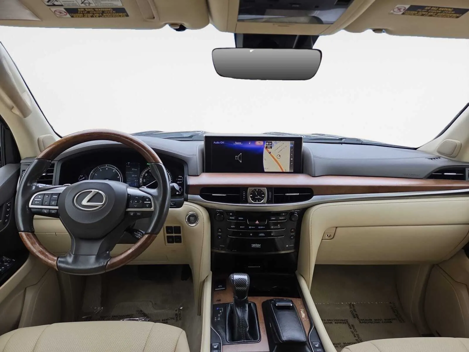 Lexus LX photo 20