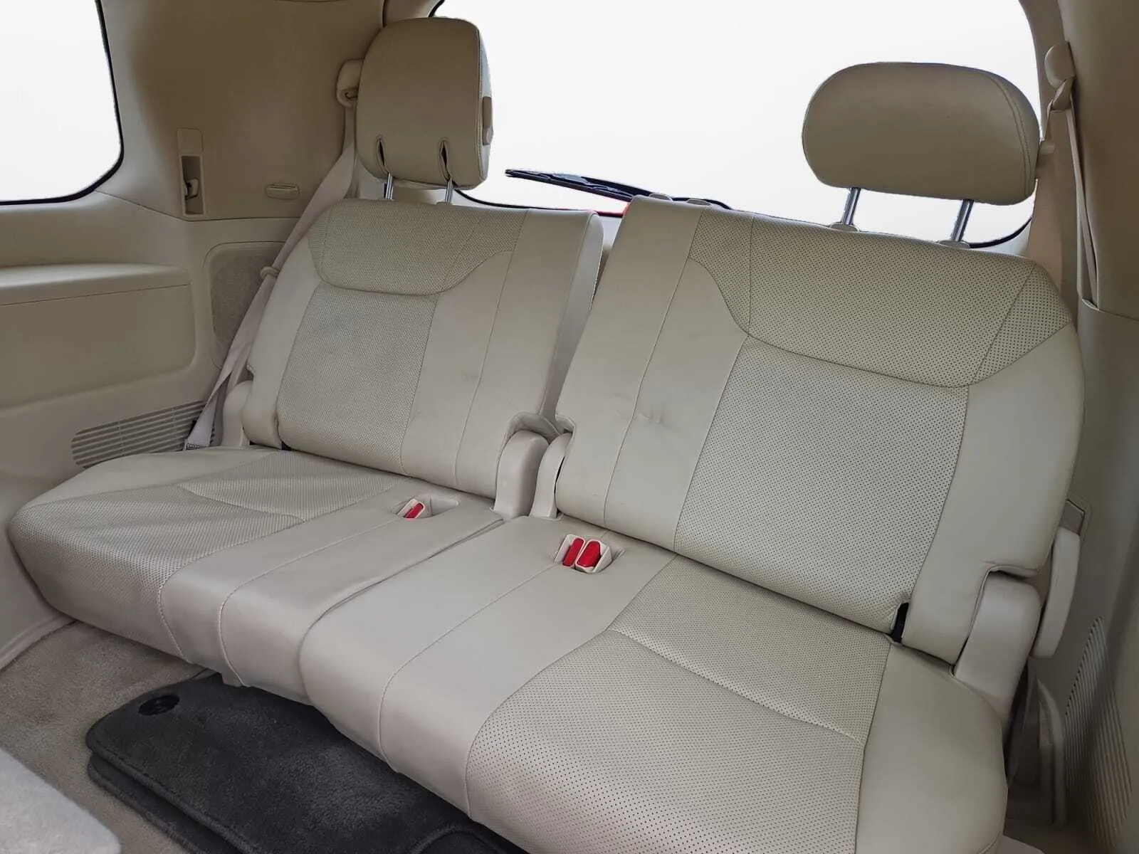 Lexus LX photo 22