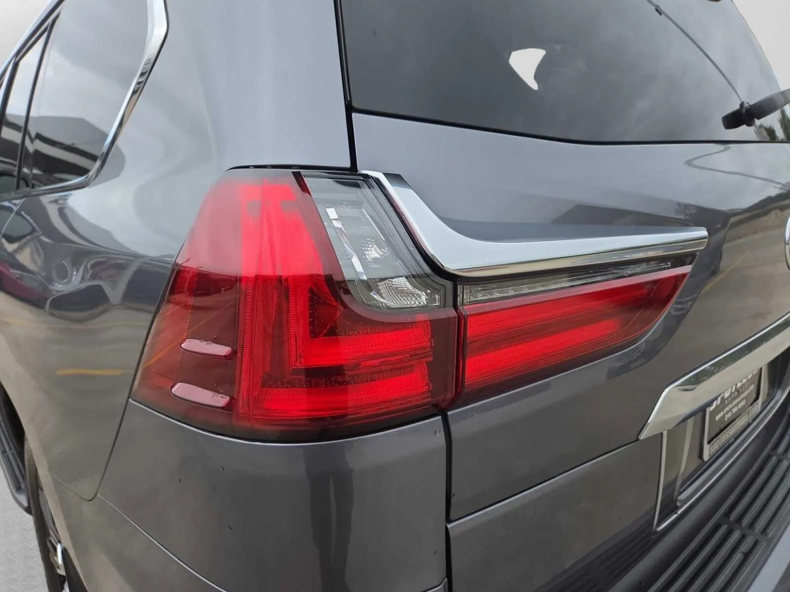 Lexus LX photo 13