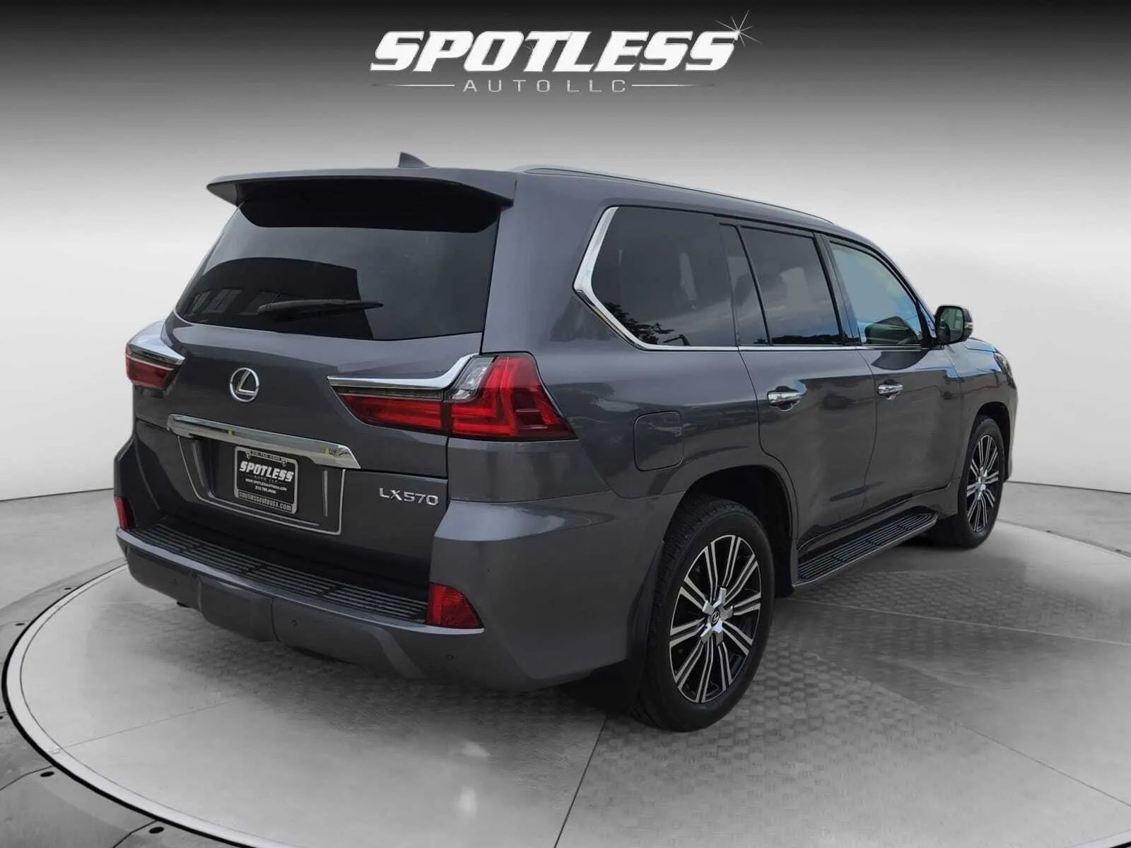 Lexus LX photo 7