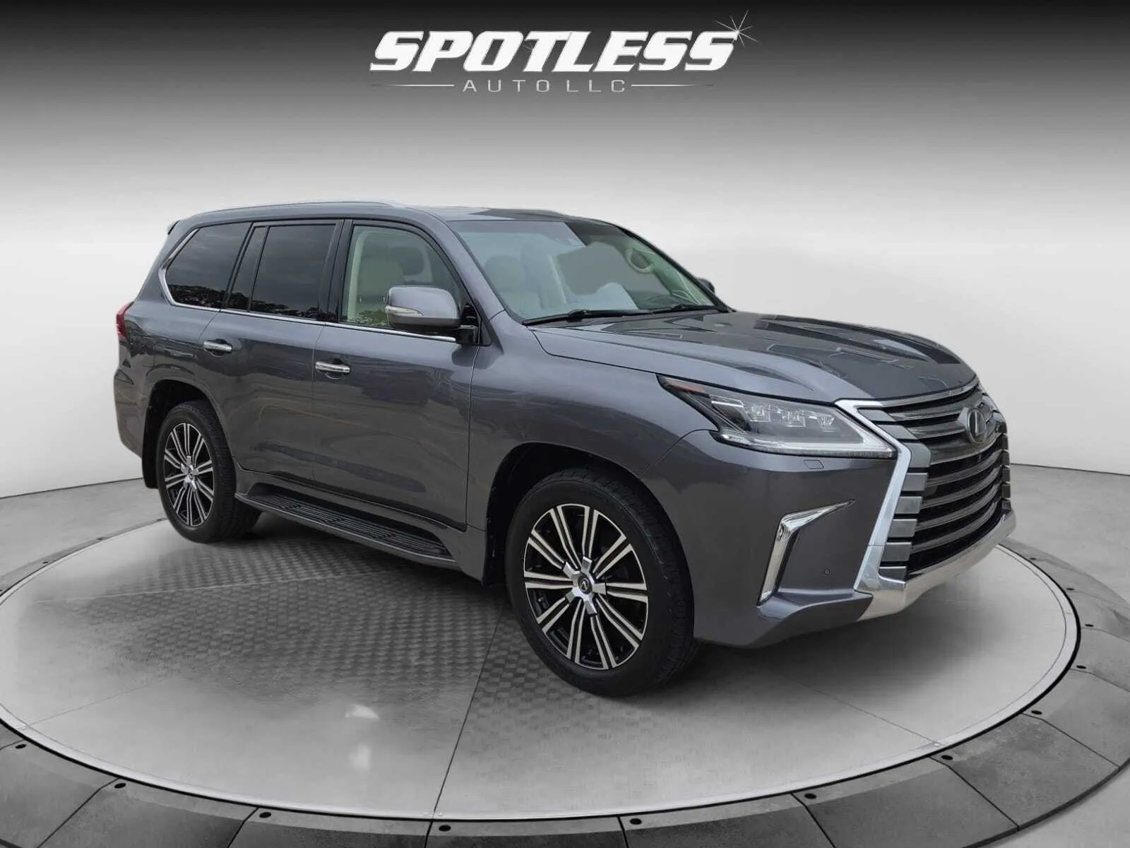 Lexus LX photo 9