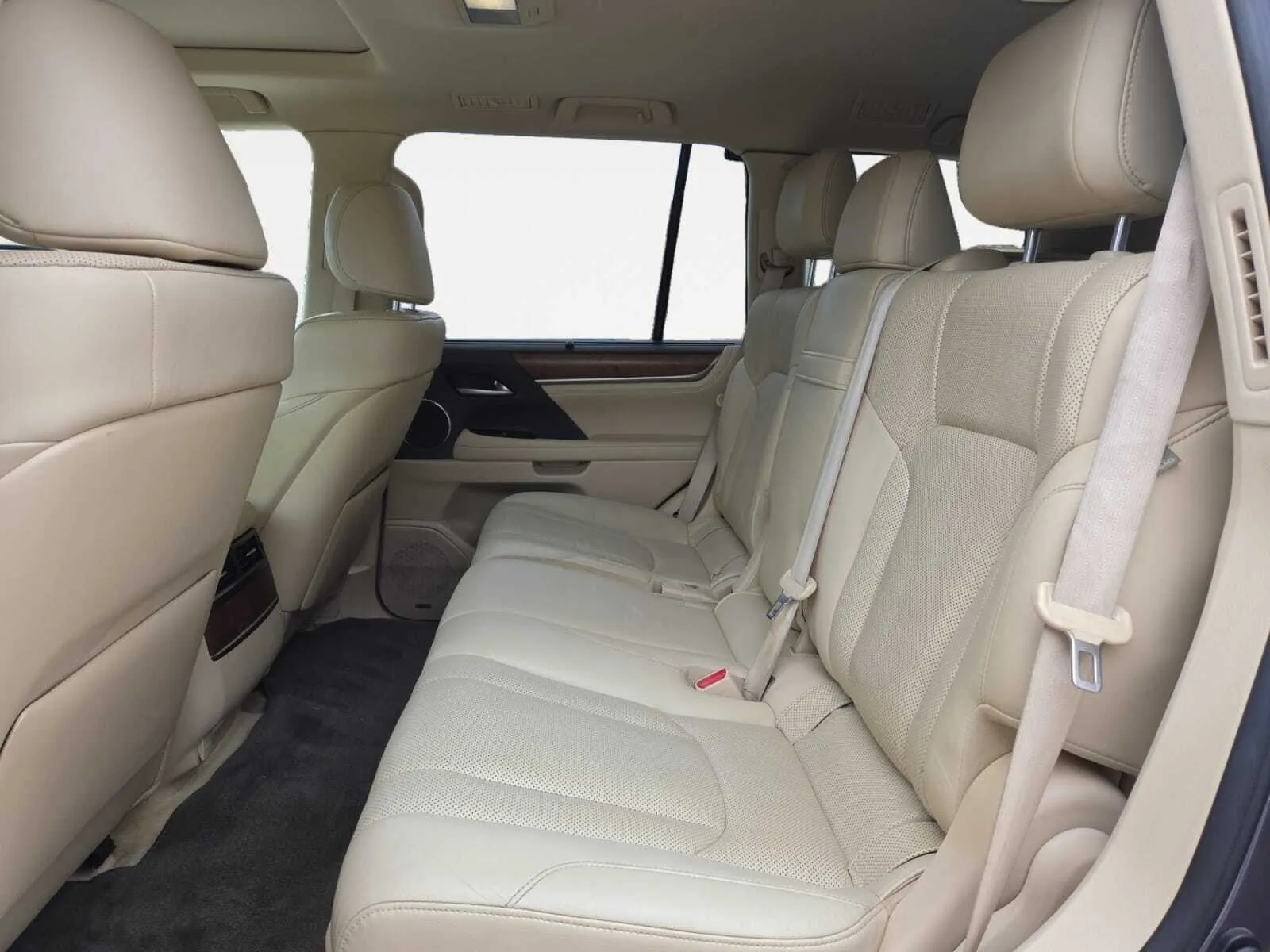 Lexus LX photo 21