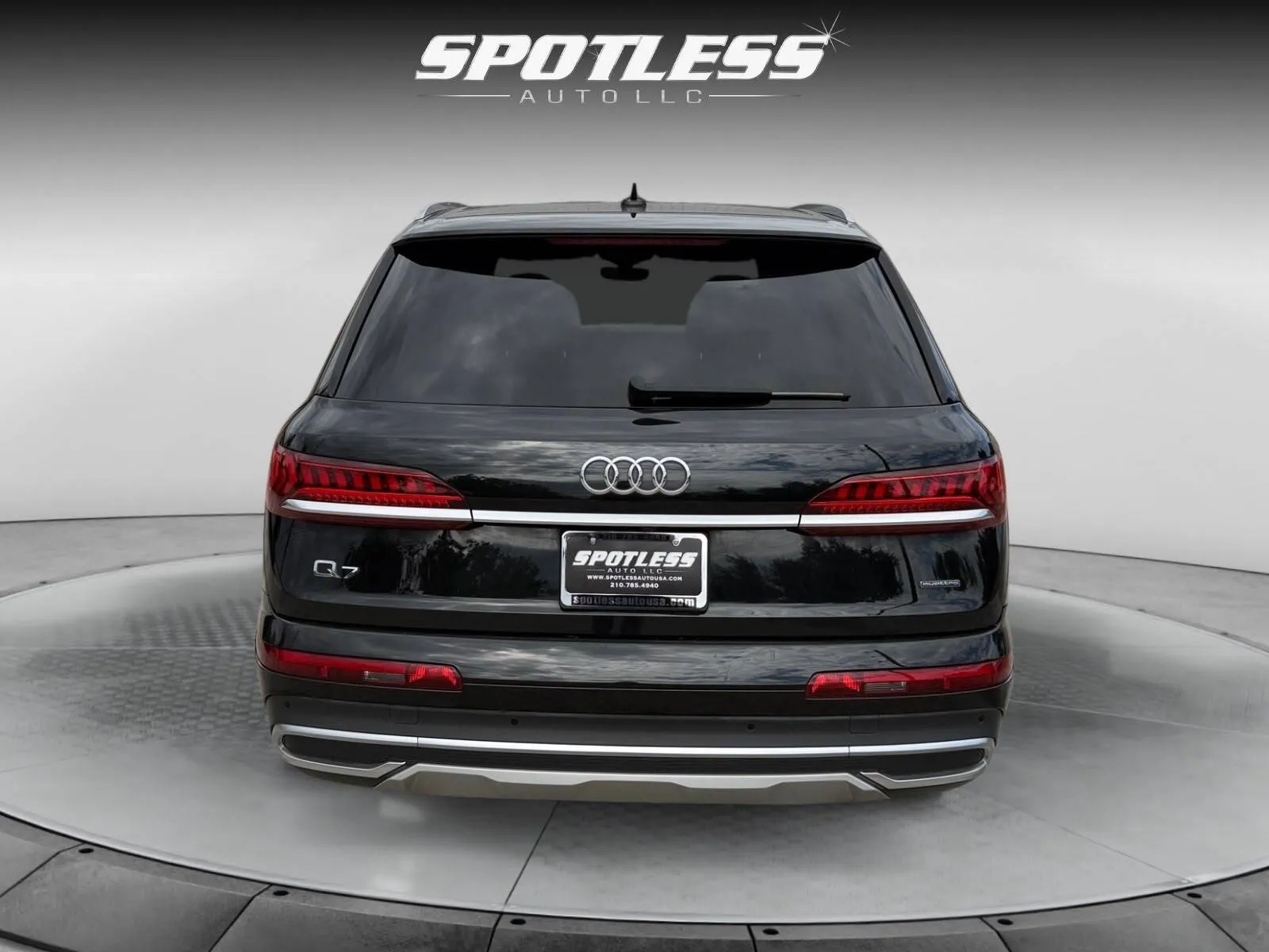 Audi Q7 photo 6
