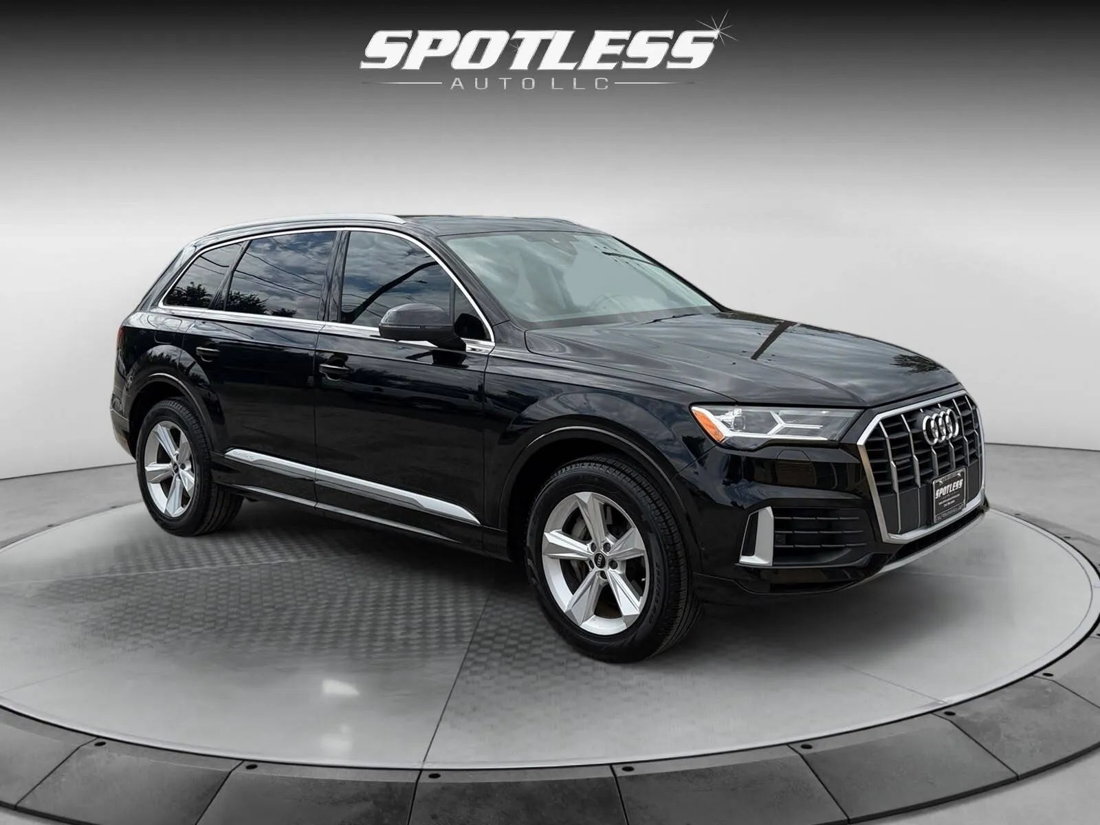 Audi Q7 photo 11