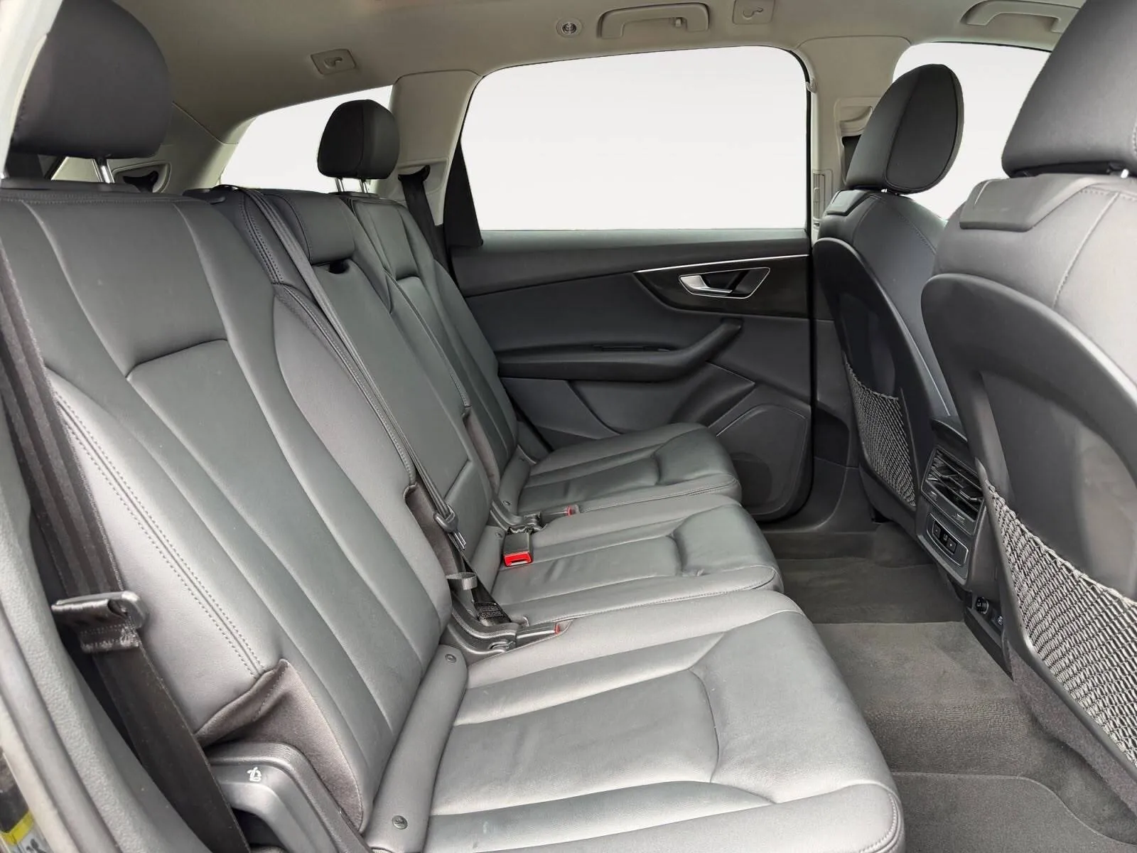 Audi Q7 photo 25