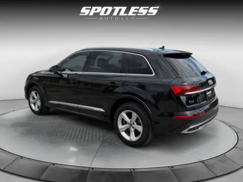 More photos of 2022 Audi Q7 quattro Premium 55 TFSI at Spotless Auto I-10, TX