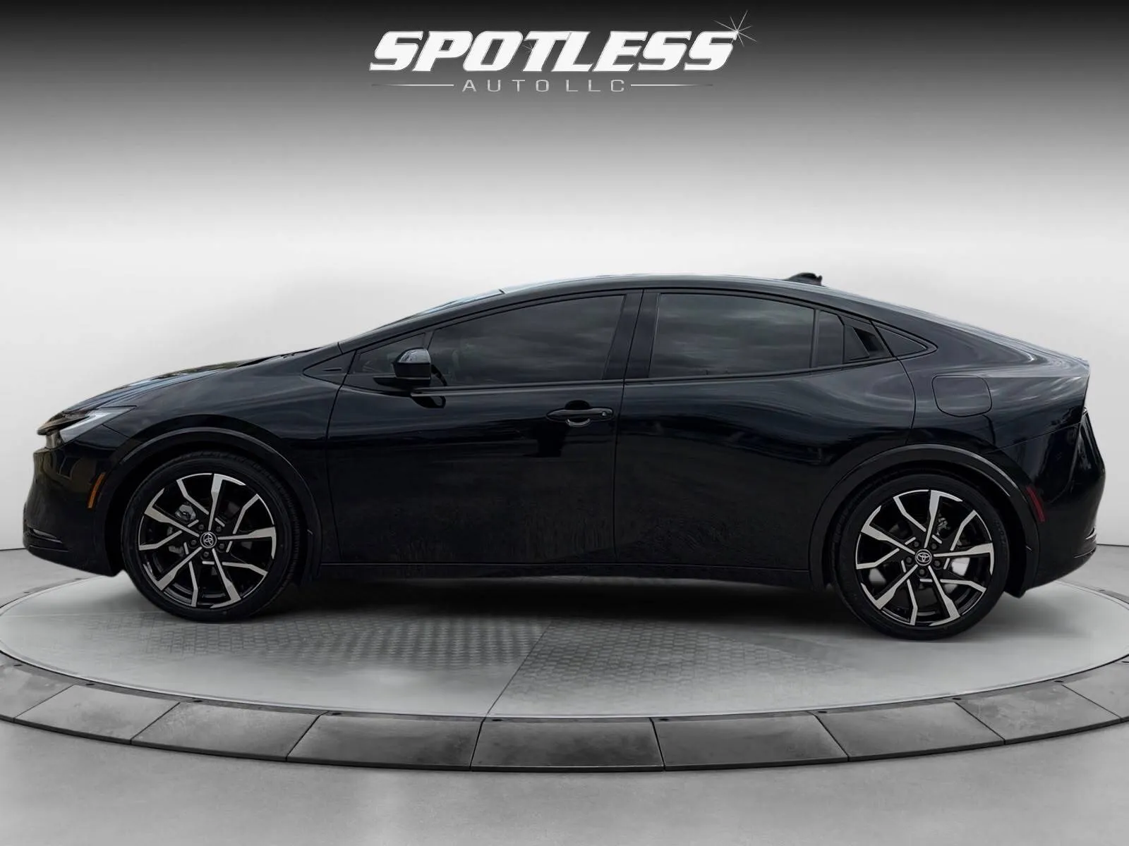 Toyota Prius photo 4