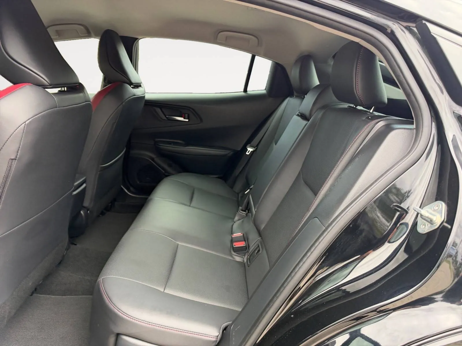 Toyota Prius photo 22