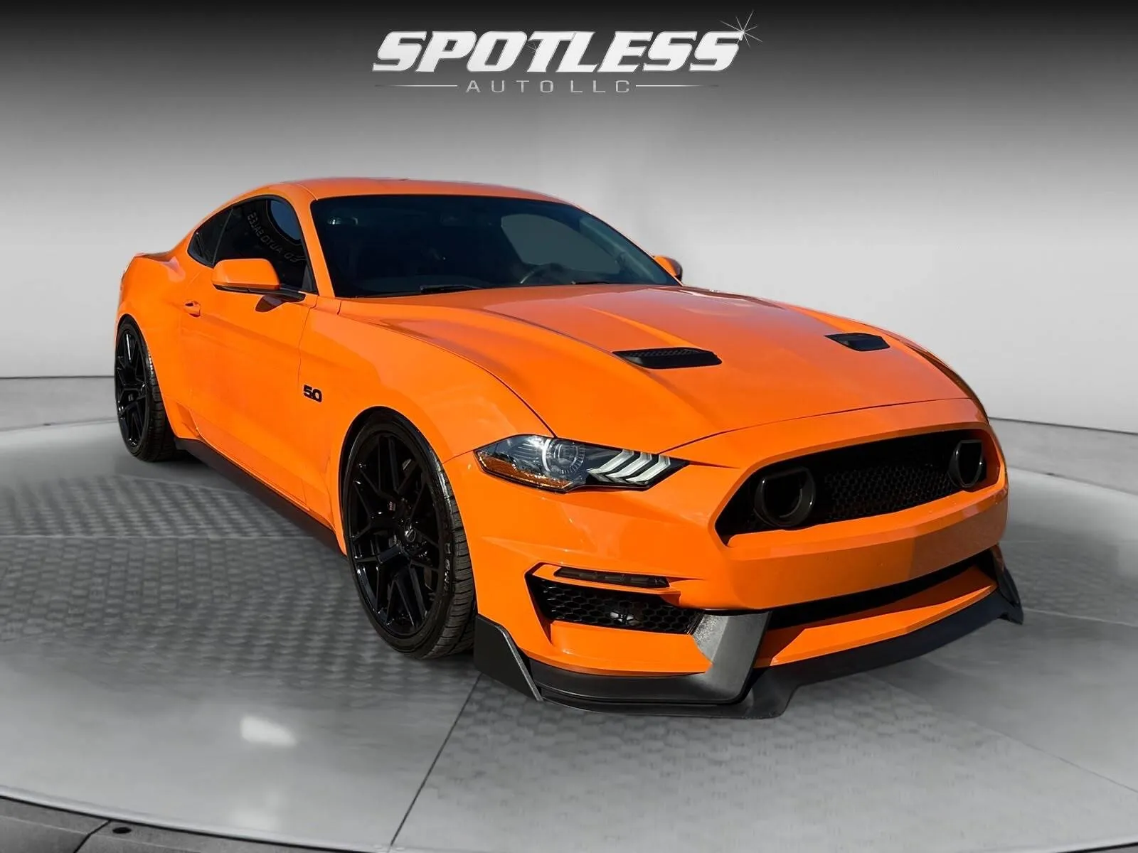Ford Mustang photo 11