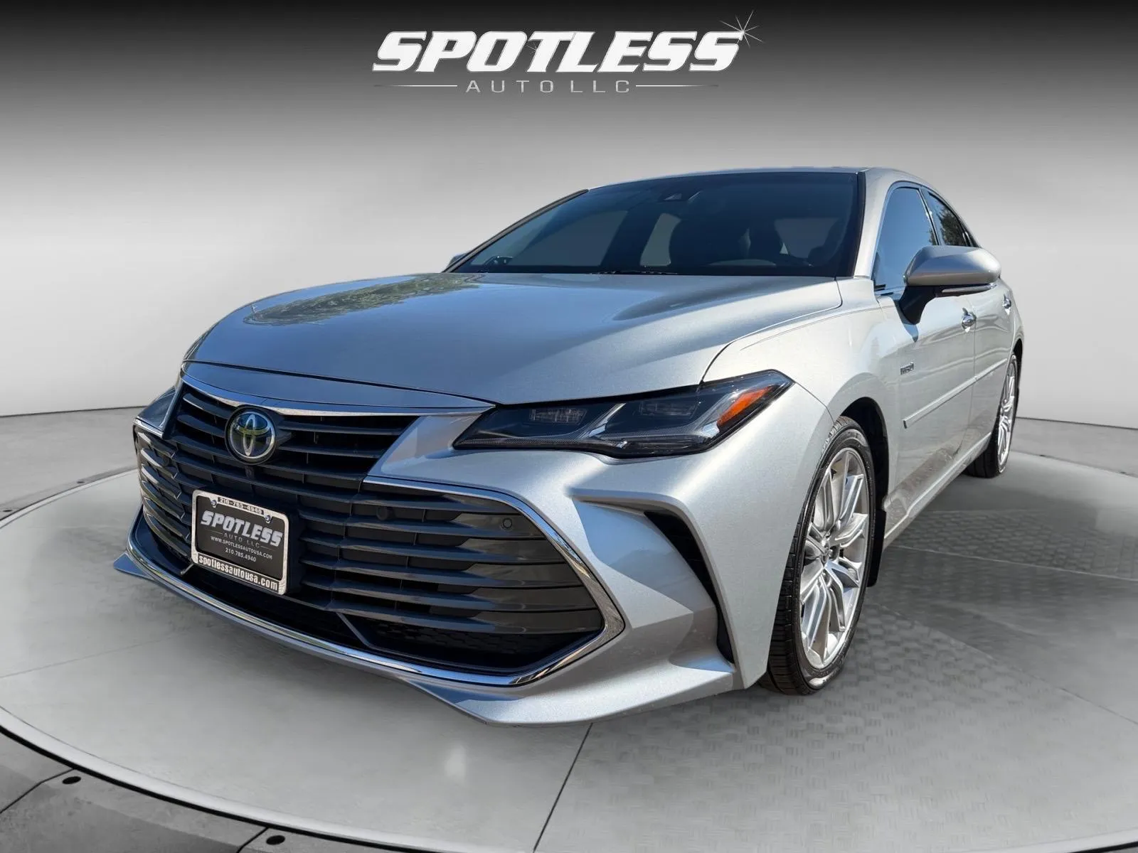 Toyota Avalon photo 3