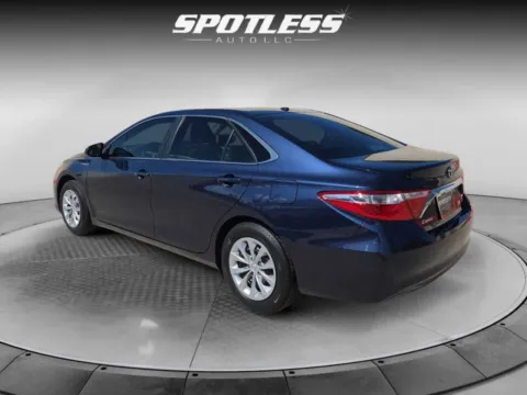 More photos of 2017 Toyota Camry Hybrid LE at Spotless Auto I-10, TX